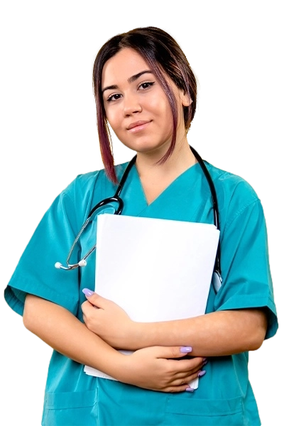 Aspirante a enfermería recibiendo orientación inicial para prepararse y cumplir los requisitos para trabajar en Estados Unidos.